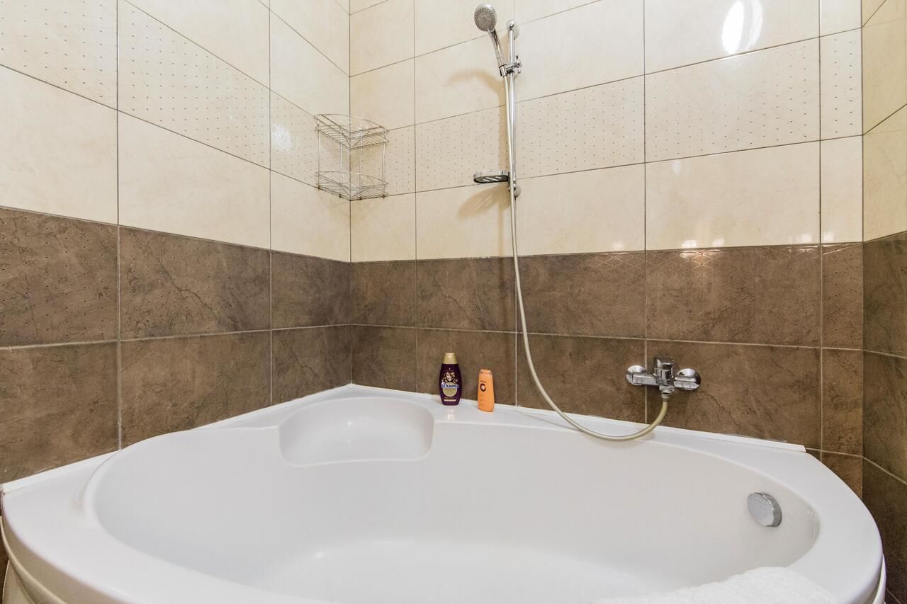Апартаменты Rent-Kiev 2 min metro Chernihivska Lux Киев-28