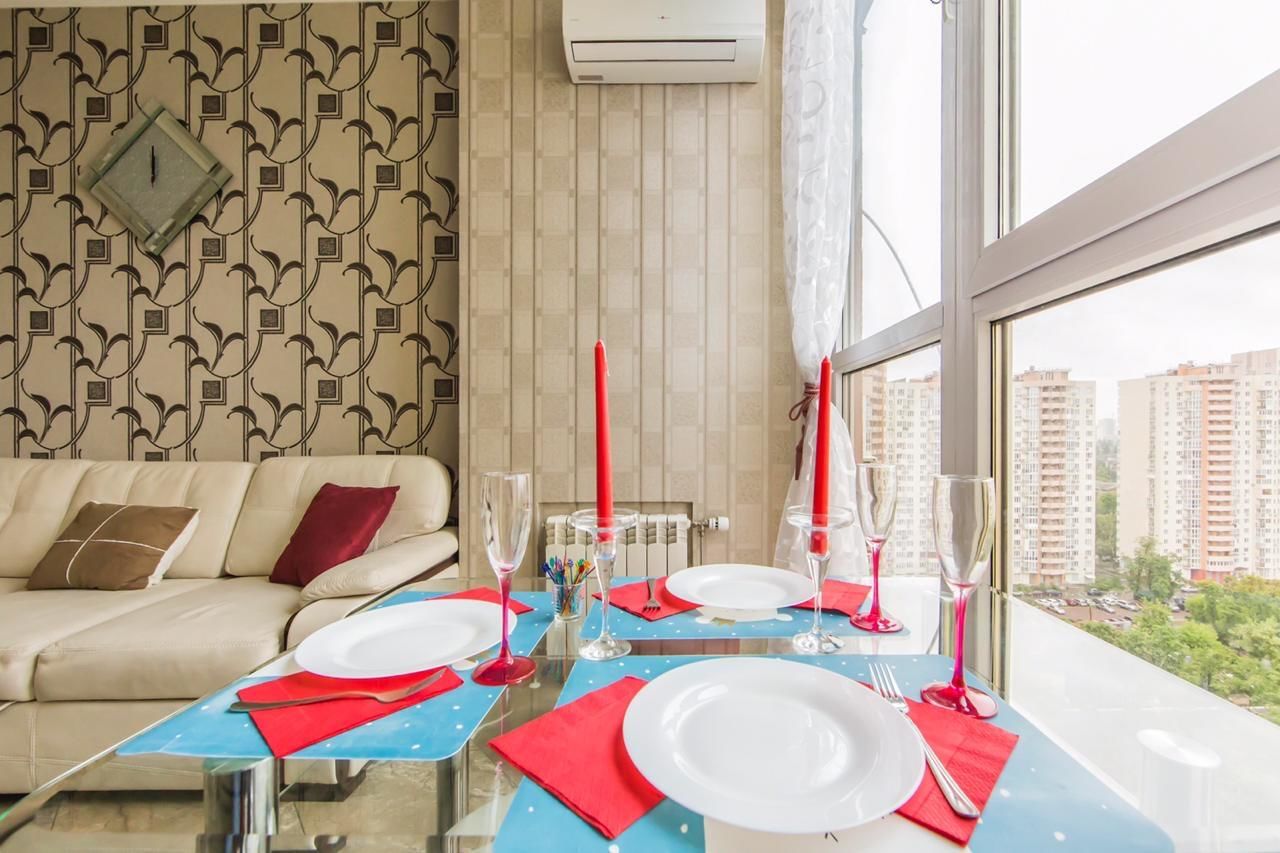 Апартаменты Rent-Kiev 2 min metro Chernihivska Lux Киев-12