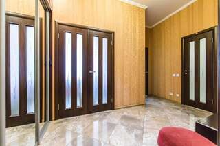 Апартаменты Rent-Kiev 2 min metro Chernihivska Lux Киев Апартаменты с 1 спальней-67