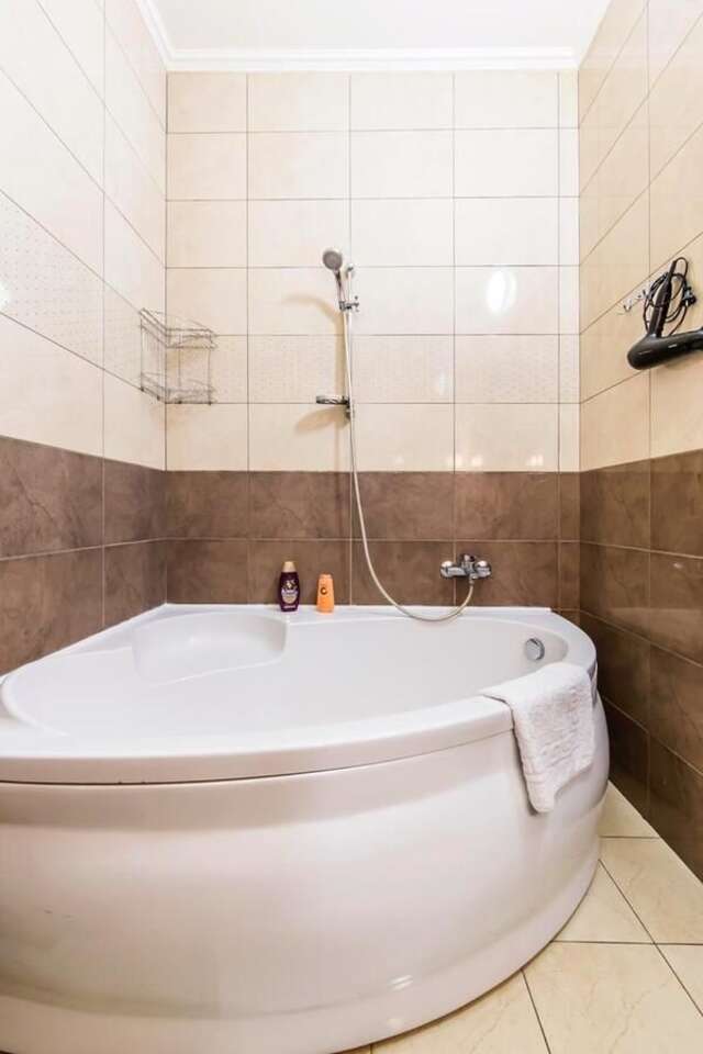 Апартаменты Rent-Kiev 2 min metro Chernihivska Lux Киев-26