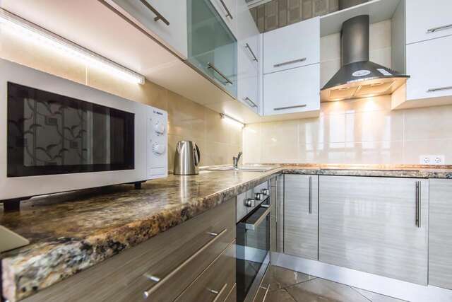 Апартаменты Rent-Kiev 2 min metro Chernihivska Lux Киев-10